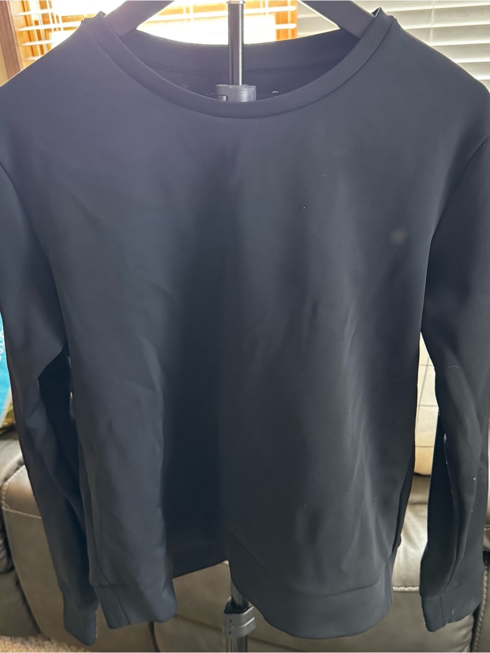 PINK Victoria's Secret Women's Black Crewneck Sweatshirt
